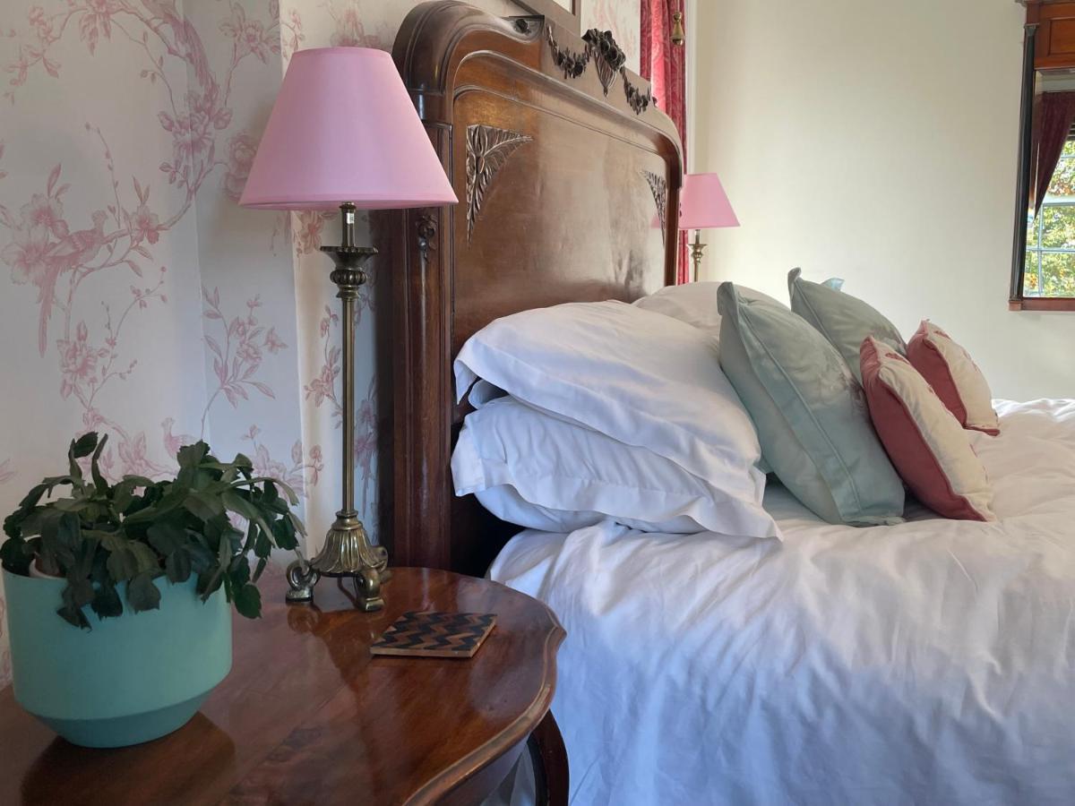 Eagle House - Award Winning And Bed & Breakfast 3*