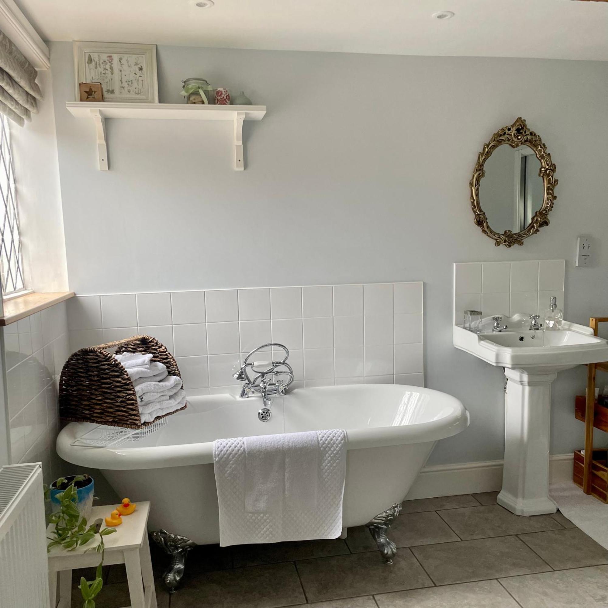 Eagle House - Award Winning And 3*
